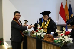 Raih Nilai Cumlaude, Suharyanto Resmi Sandang Gelar Doktor Hubungan Internasional Unpad Bandung